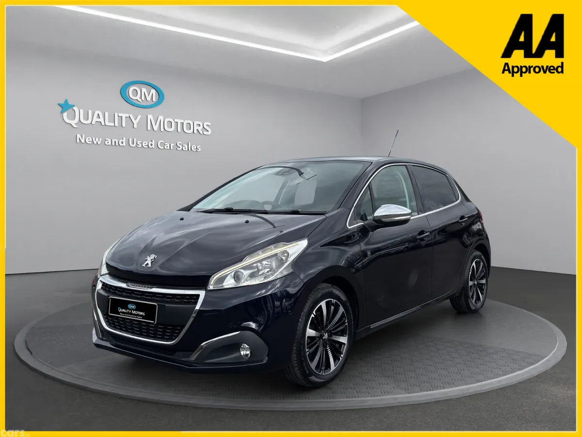 Peugeot 208 Hatchback, Petrol, 2018, Blue