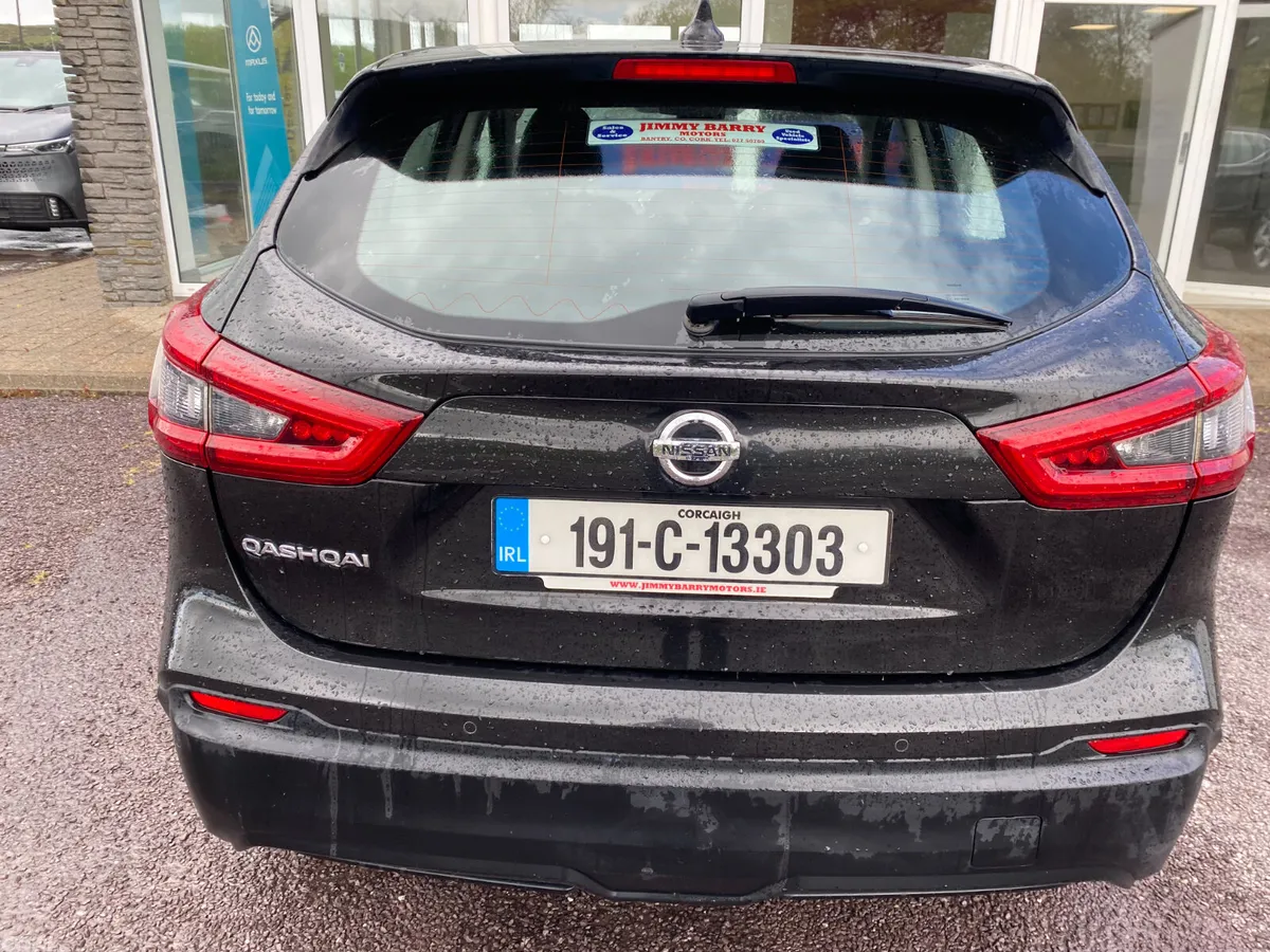 Nissan Qashqai MPV, Diesel, 2019, Black