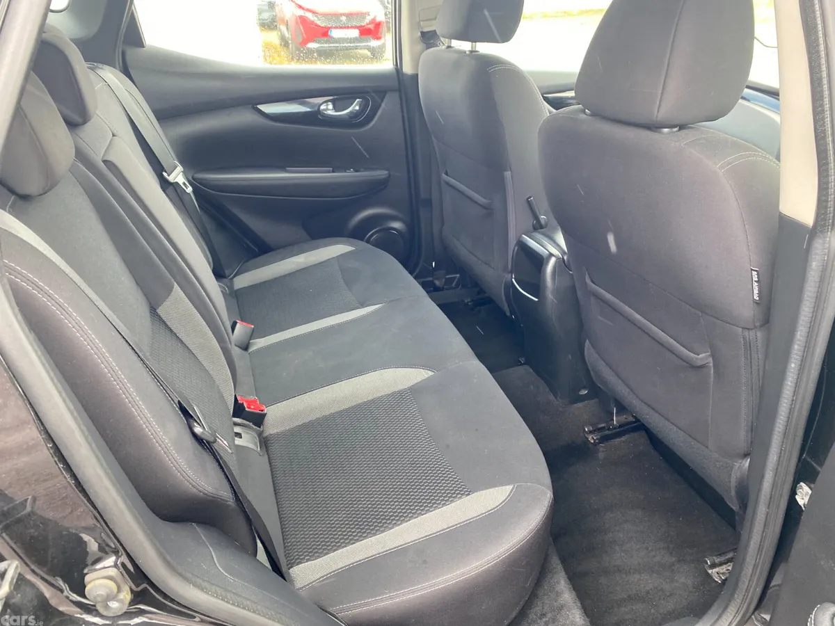 Nissan Qashqai MPV, Diesel, 2019, Black