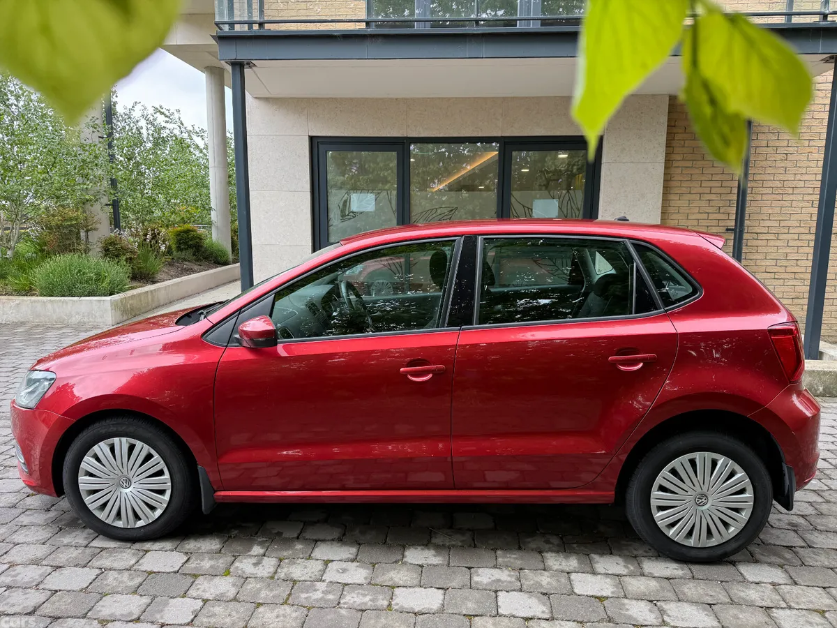 Volkswagen Polo Hatchback, Petrol, 2015, Red