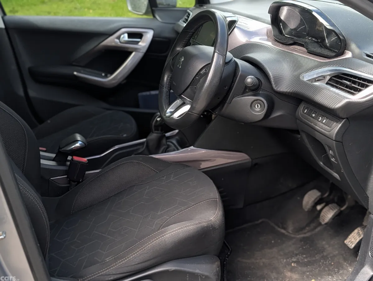 Peugeot 2008 SUV, Diesel, 2015, Grey