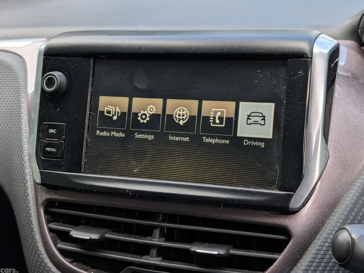 Peugeot 2008 SUV, Diesel, 2015, Grey
