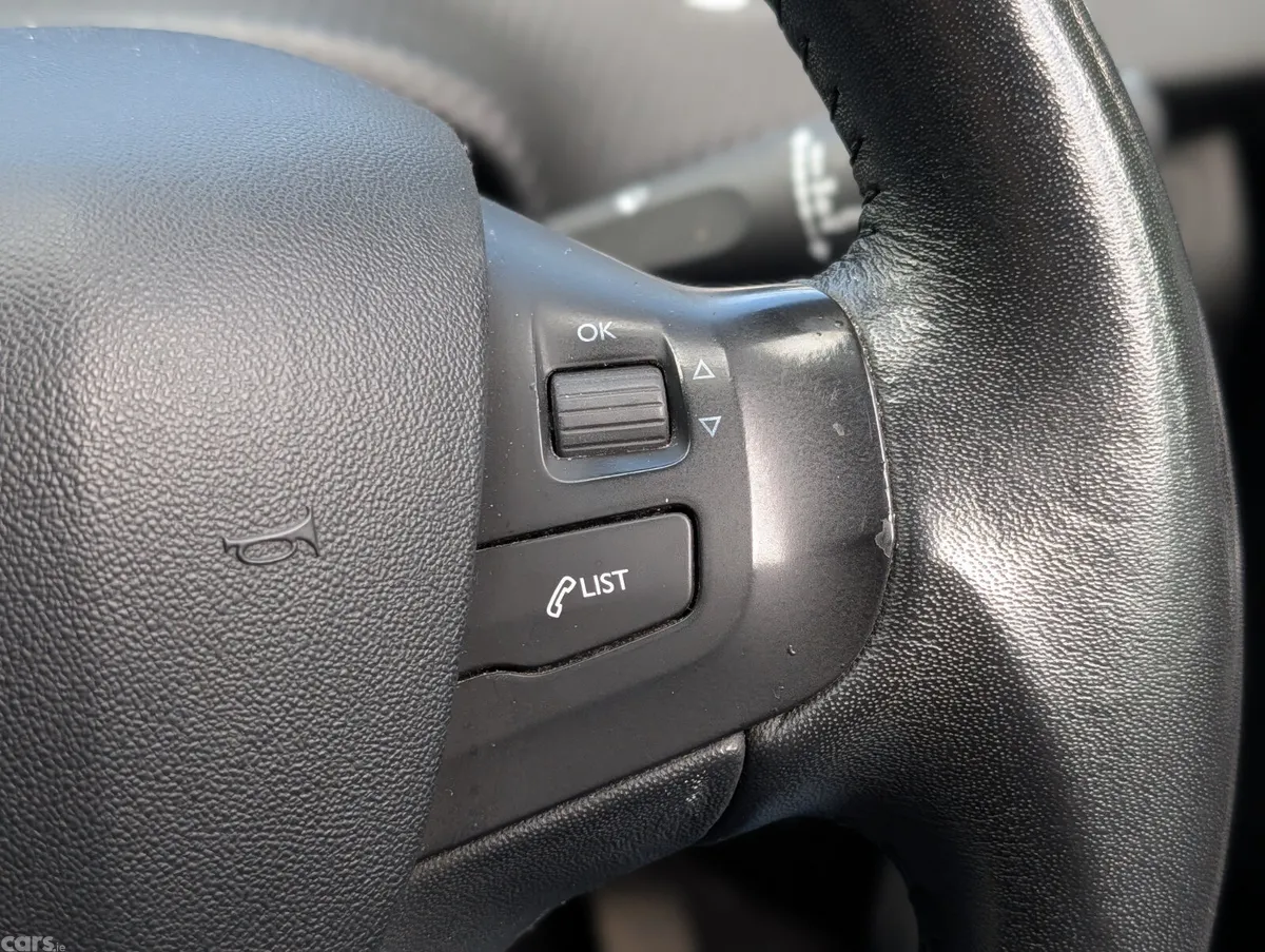 Peugeot 2008 SUV, Diesel, 2015, Grey