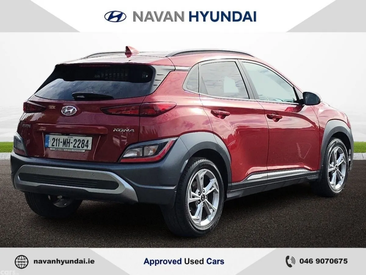 Hyundai KONA MPV, Petrol, 2021, Red