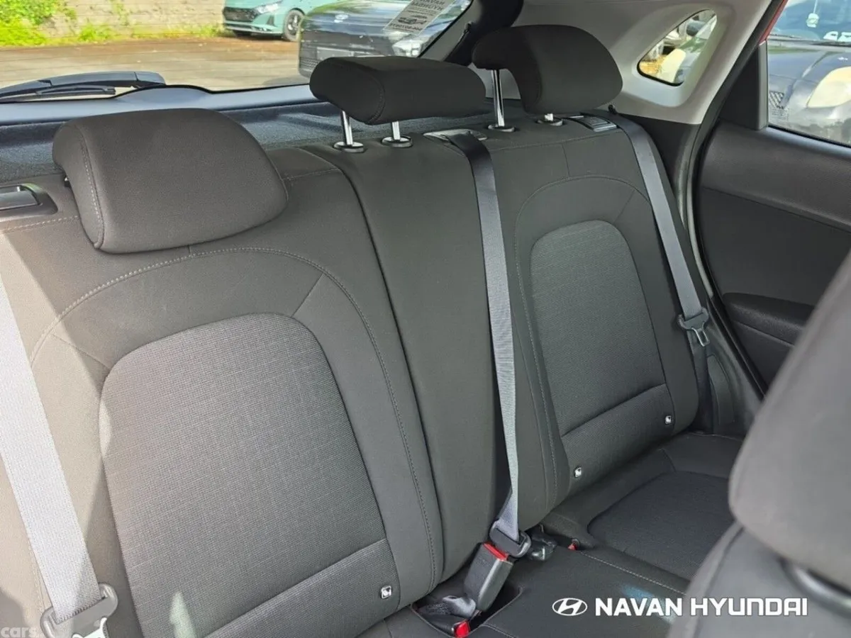 Hyundai KONA MPV, Petrol, 2021, Red