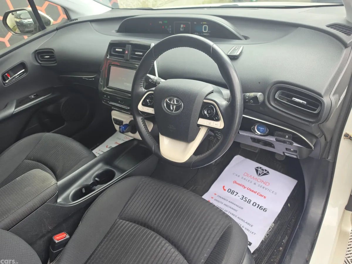 Toyota Prius Hatchback, Petrol Hybrid, 2016, White