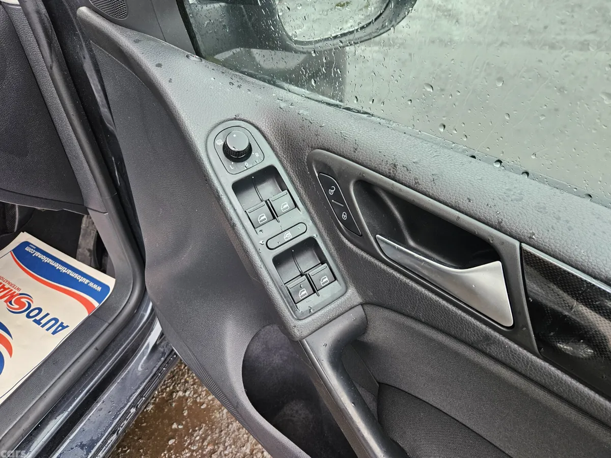 Volkswagen Golf Hatchback, Diesel, 2011, Black