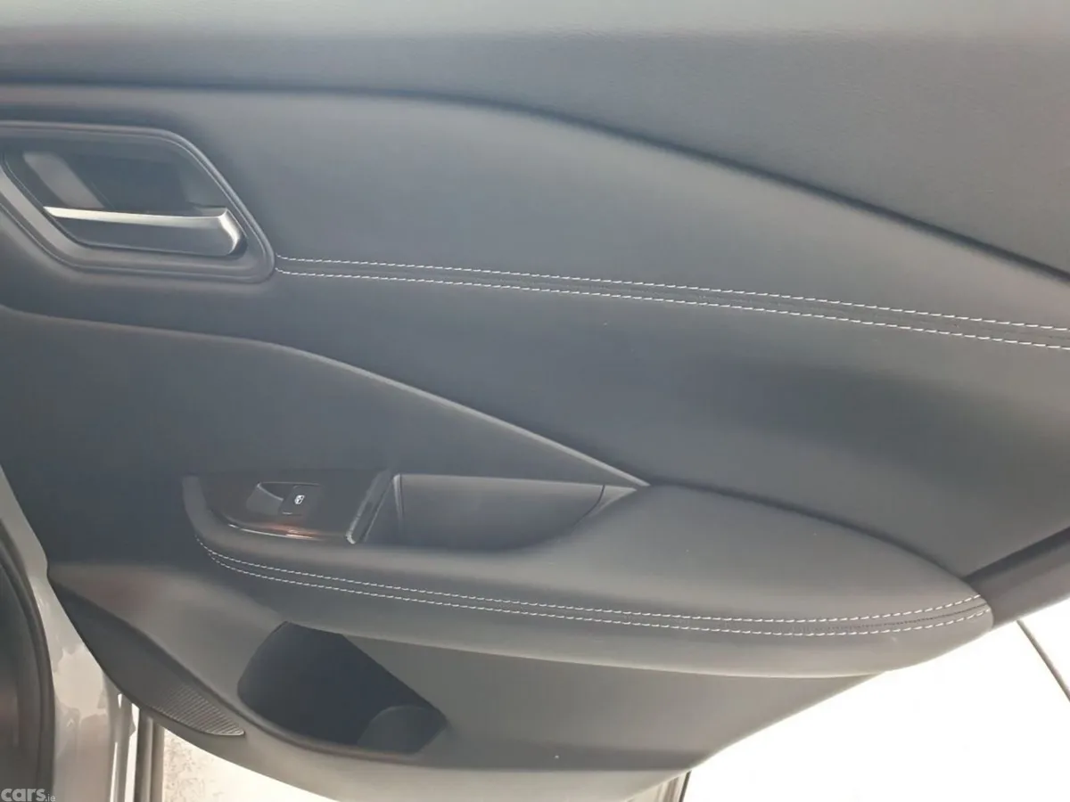 Nissan Qashqai SUV, Petrol Hybrid, 2024, Silver