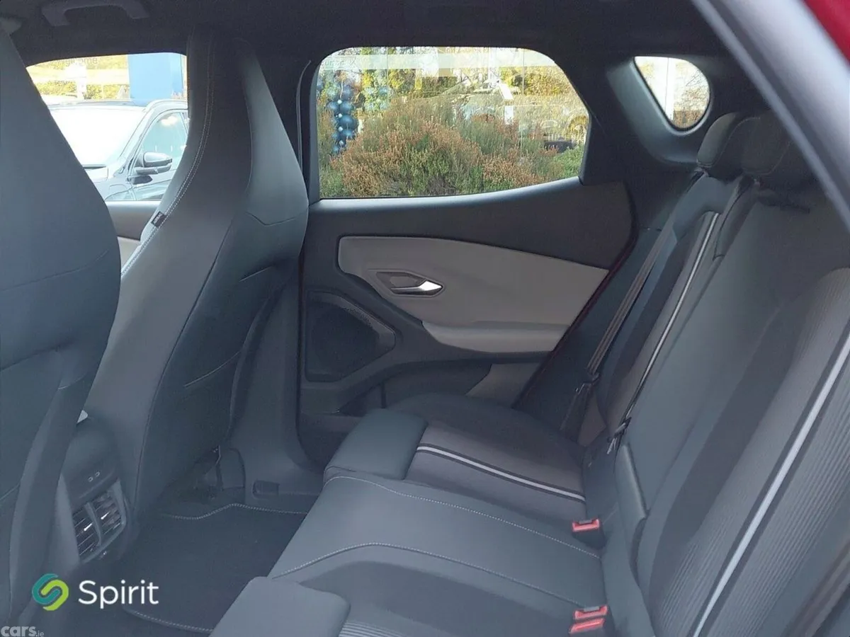 Ford Capri MPV, Electric, 2026, Red