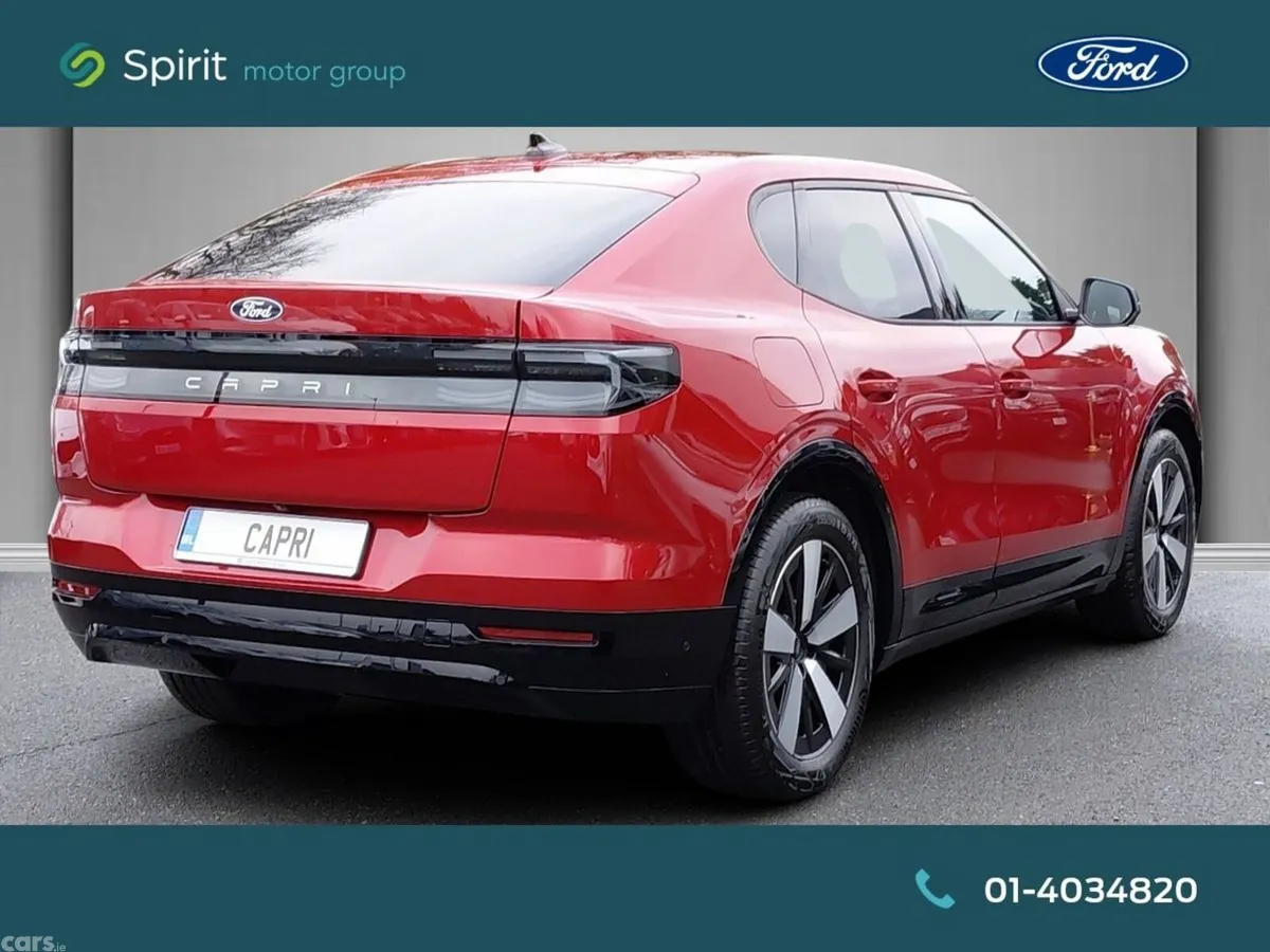 Ford Capri MPV, Electric, 2026, Red