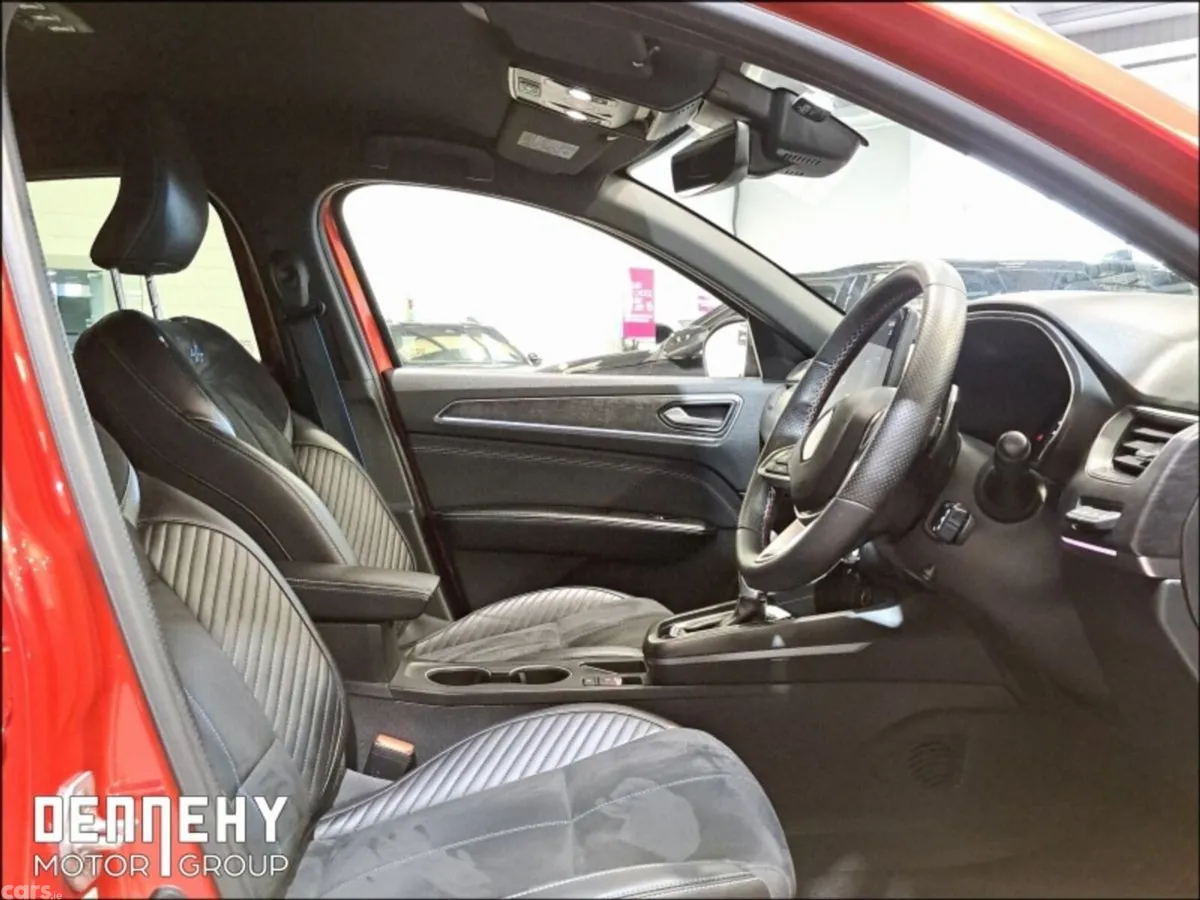 Renault Arkana Hatchback, Petrol, 2024, Red