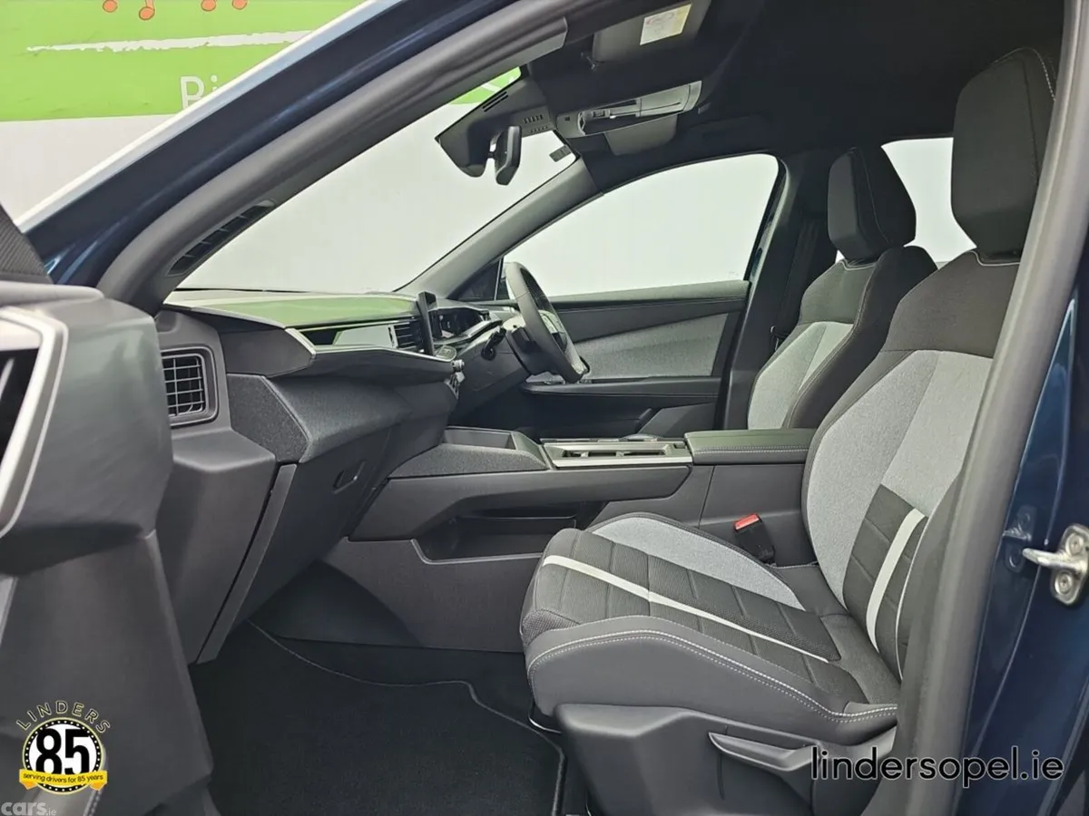 Opel Grandland SUV, Electric, 2027, Blue