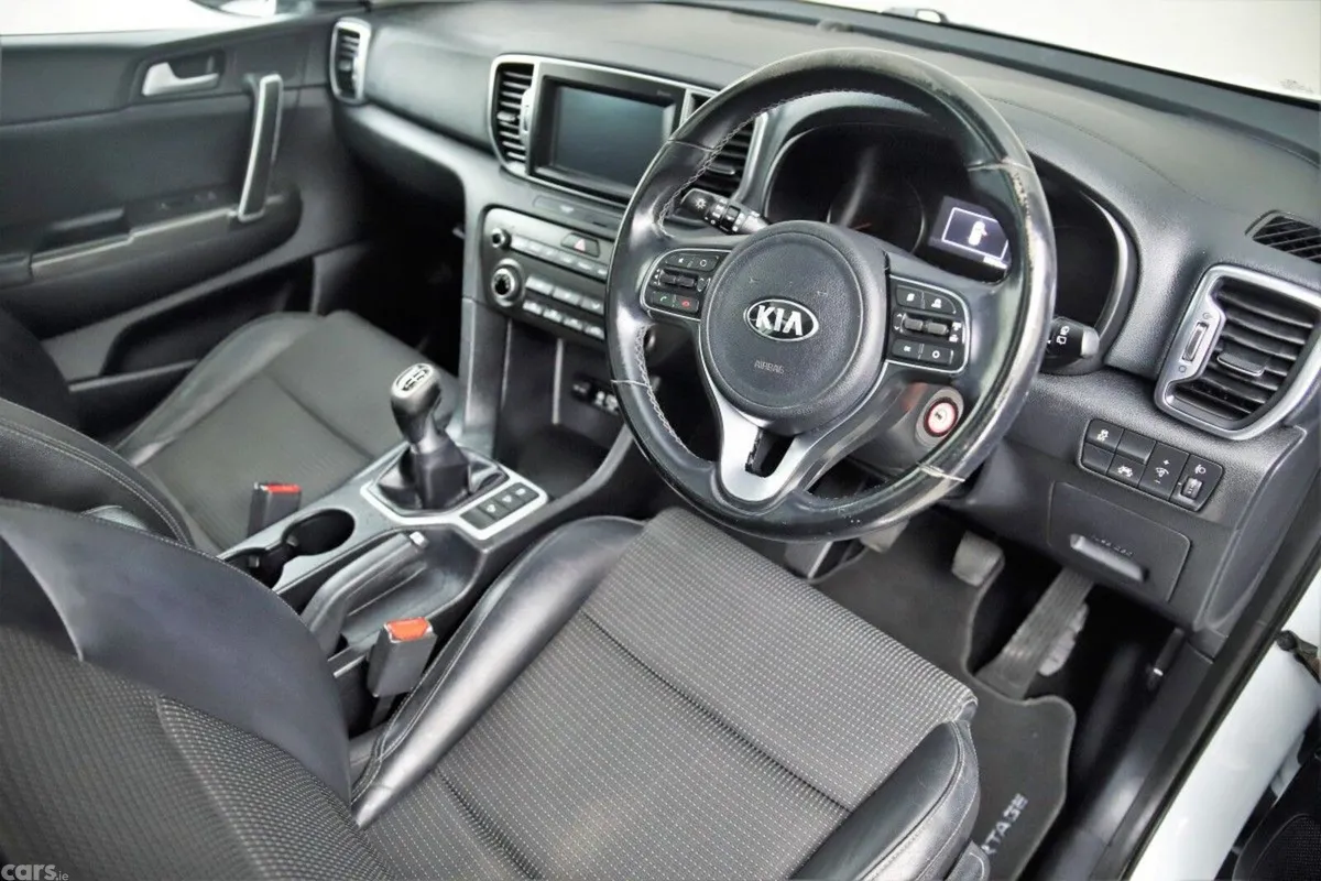 Kia Sportage SUV, Diesel, 2016, White