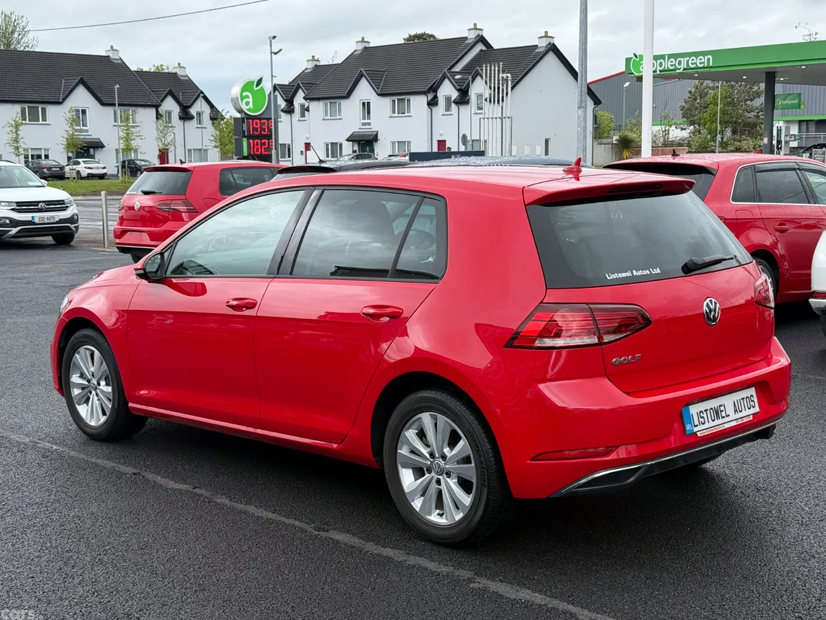 Volkswagen Golf Hatchback, Petrol, 2018, Red