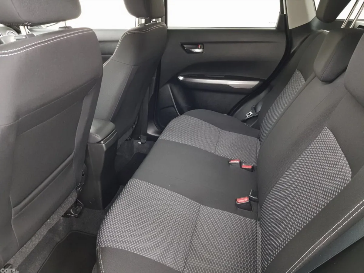 Suzuki Vitara SUV, Petrol Hybrid, 2021, White