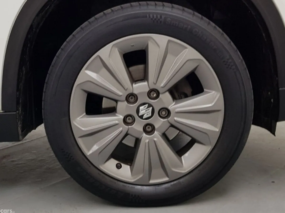 Suzuki Vitara SUV, Petrol Hybrid, 2021, White