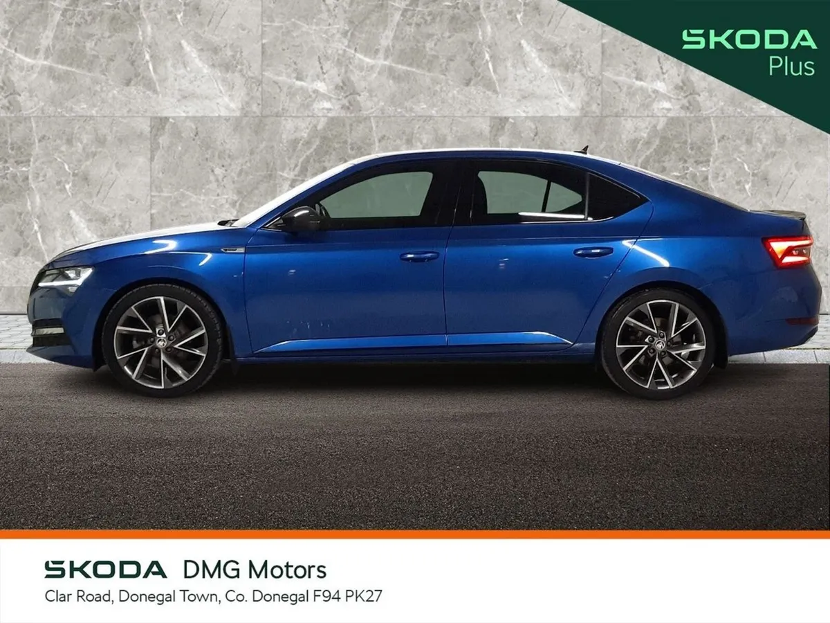 Skoda Superb Saloon, Diesel, 2023, Blue