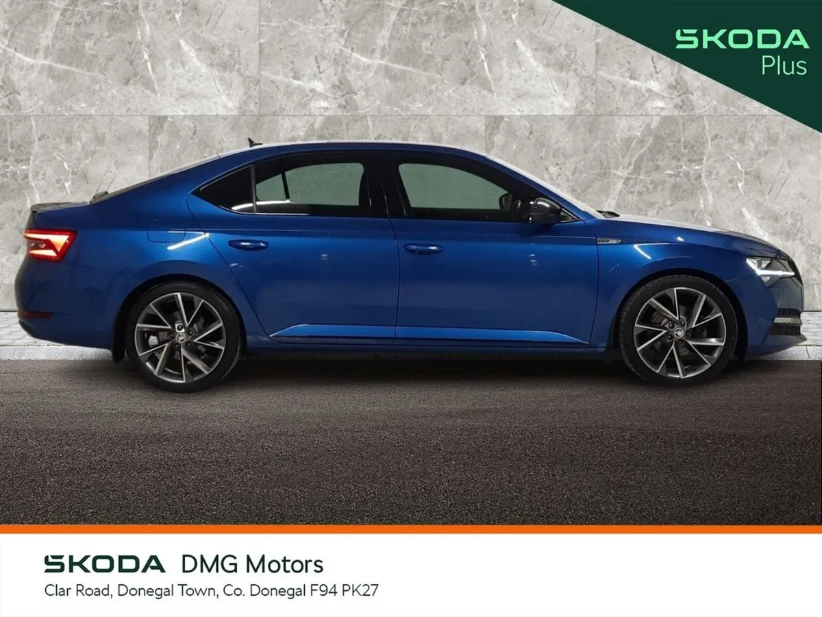 Skoda Superb Saloon, Diesel, 2023, Blue