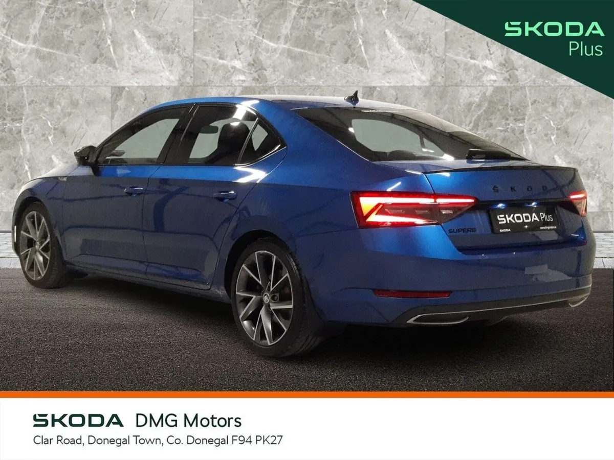 Skoda Superb Saloon, Diesel, 2023, Blue