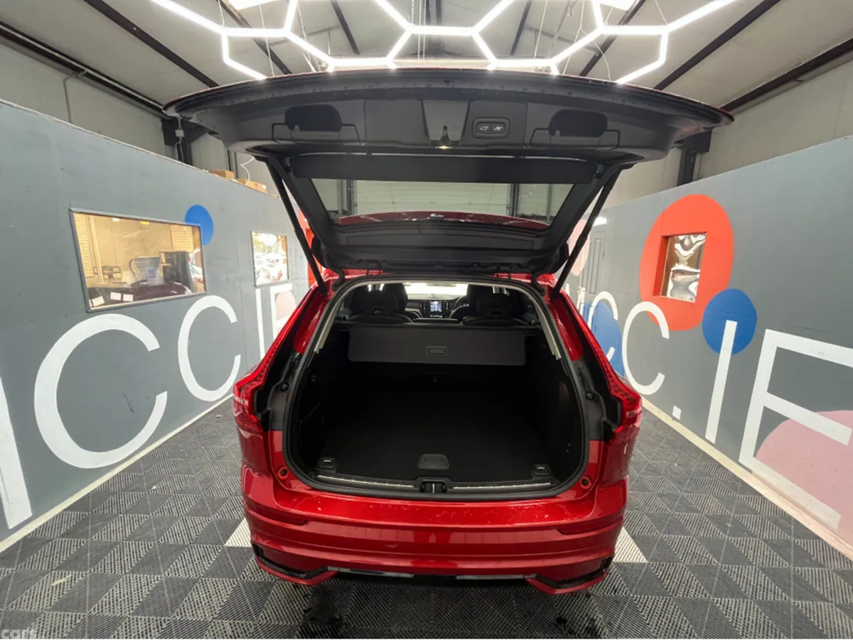 Volvo XC60 SUV, Petrol Plug-in Hybrid, 2024, Red