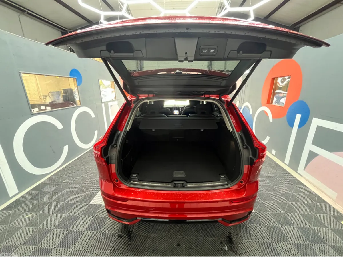 Volvo XC60 SUV, Petrol Plug-in Hybrid, 2024, Red