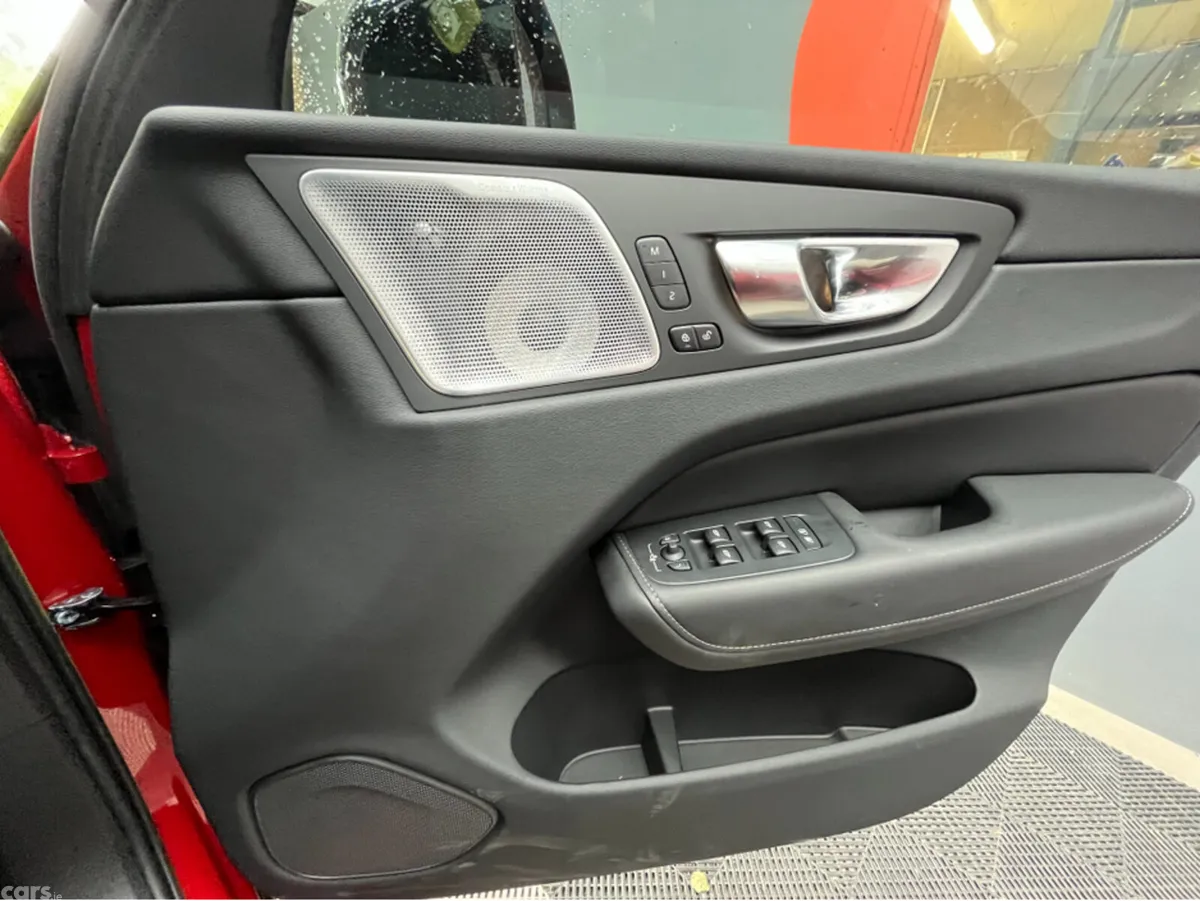 Volvo XC60 SUV, Petrol Plug-in Hybrid, 2024, Red