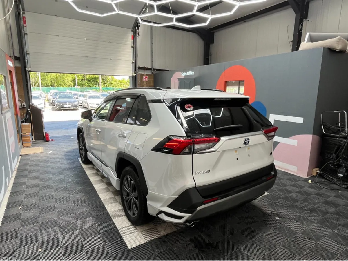 Toyota RAV4 SUV, Petrol Hybrid, 2024, White