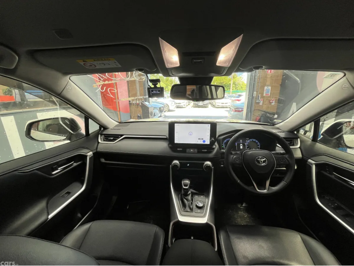 Toyota RAV4 SUV, Petrol Hybrid, 2024, White