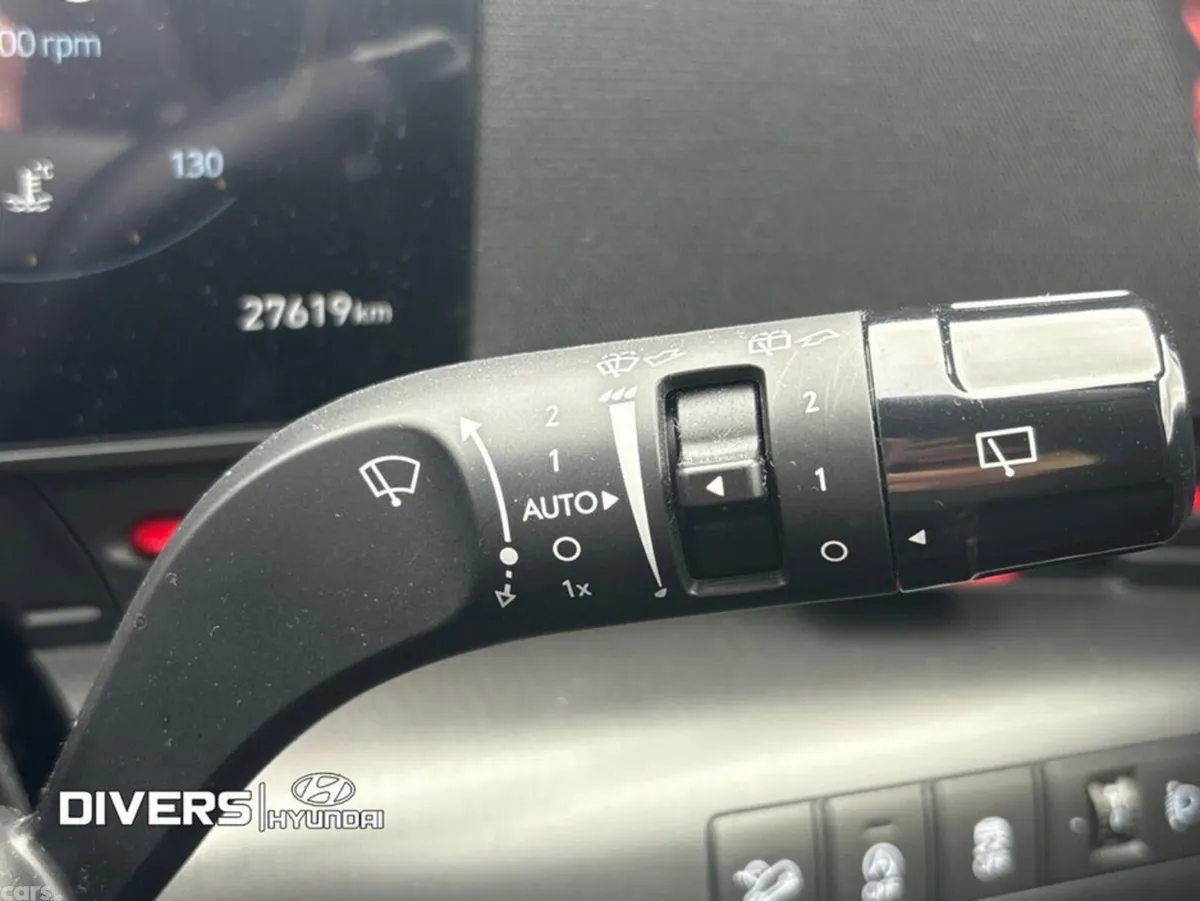 Hyundai KONA MPV, Petrol, 2024, White