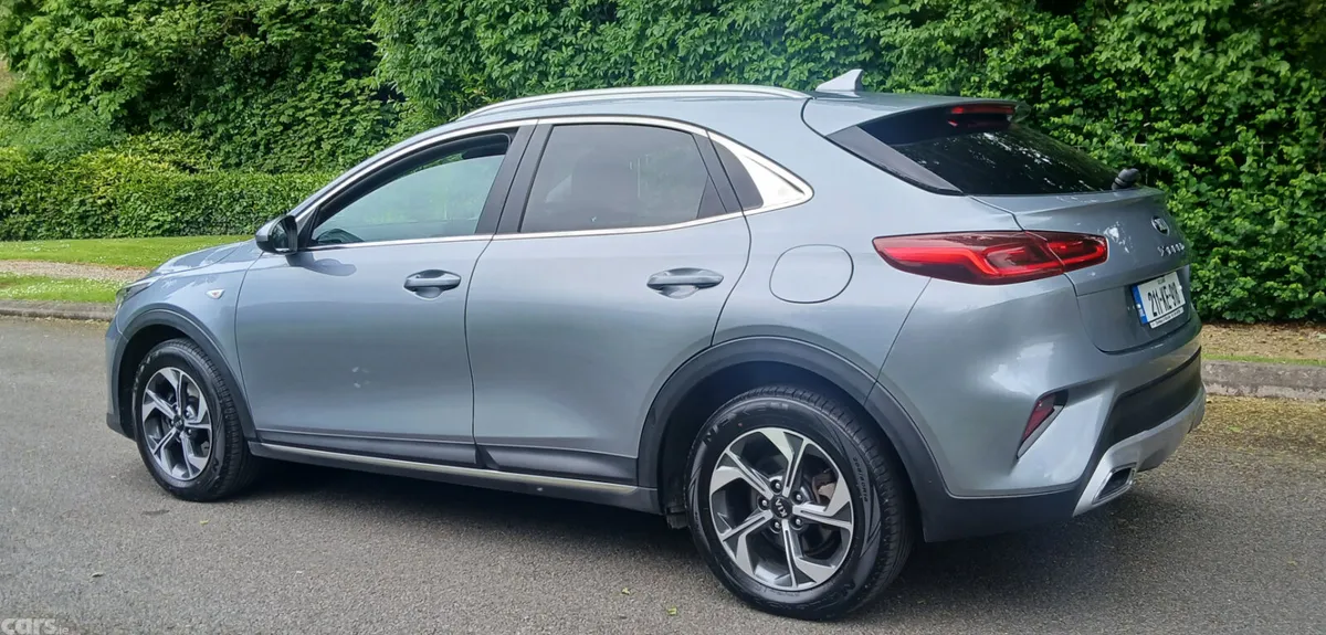 Kia XCeed Hatchback, Petrol, 2021, Silver