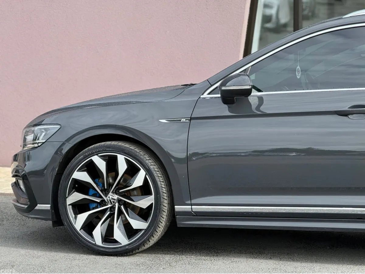 Volkswagen Passat Estate, Diesel, 2020, Grey
