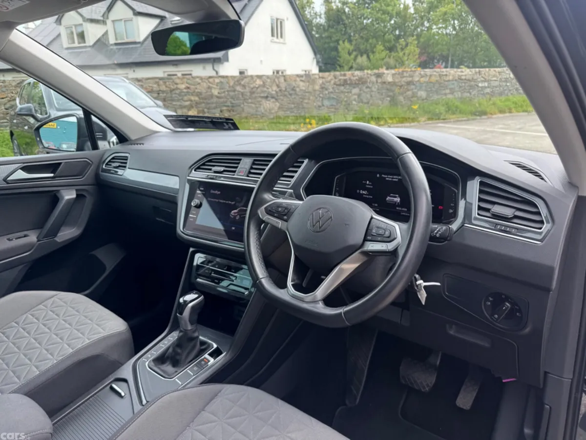 Volkswagen Tiguan Estate, Petrol Plug-in Hybrid, 2022, Grey