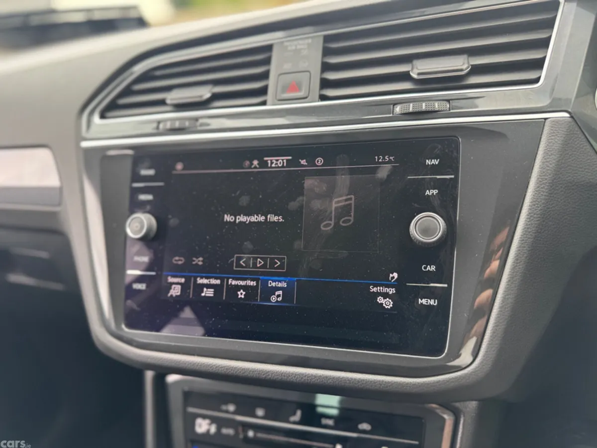 Volkswagen Tiguan Estate, Petrol Plug-in Hybrid, 2022, Grey