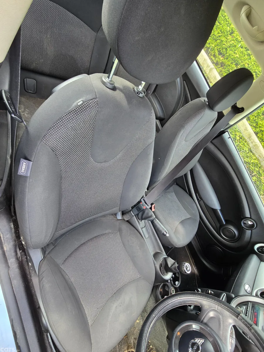 Mini First Hatchback, Petrol, 2011, White