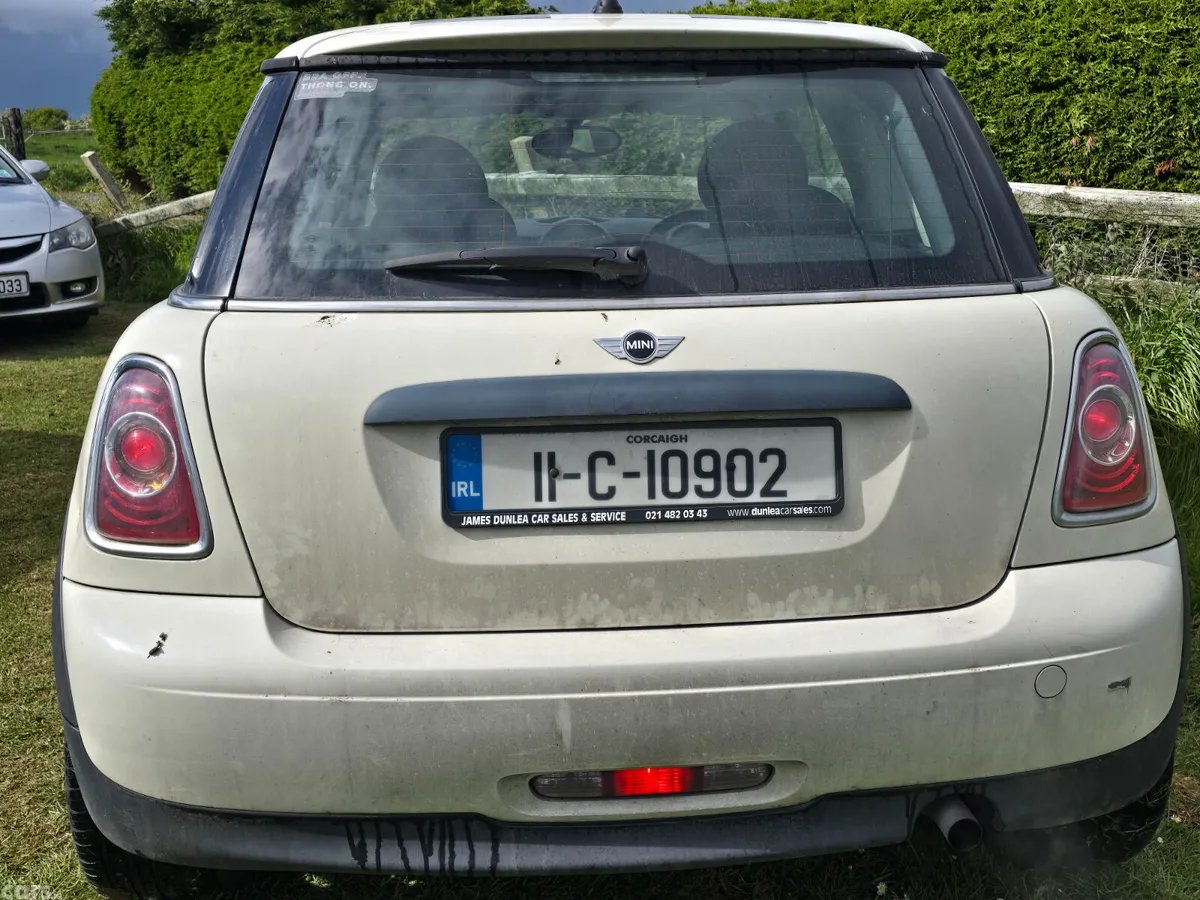 Mini First Hatchback, Petrol, 2011, White