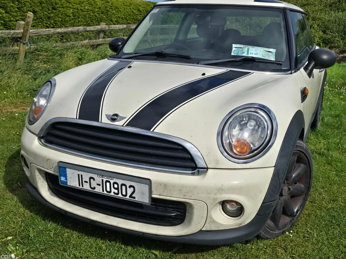 Mini First Hatchback, Petrol, 2011, White