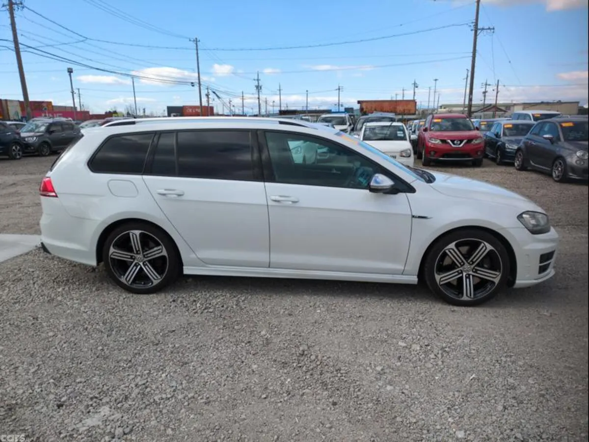 Volkswagen Golf Estate, Petrol, 2017, White