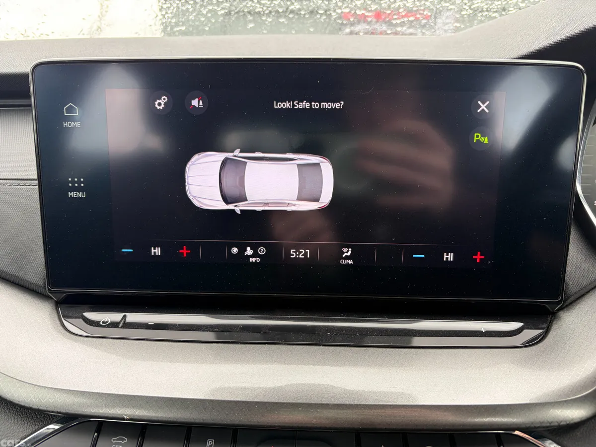 Skoda Octavia Hatchback, Diesel, 2022, Silver