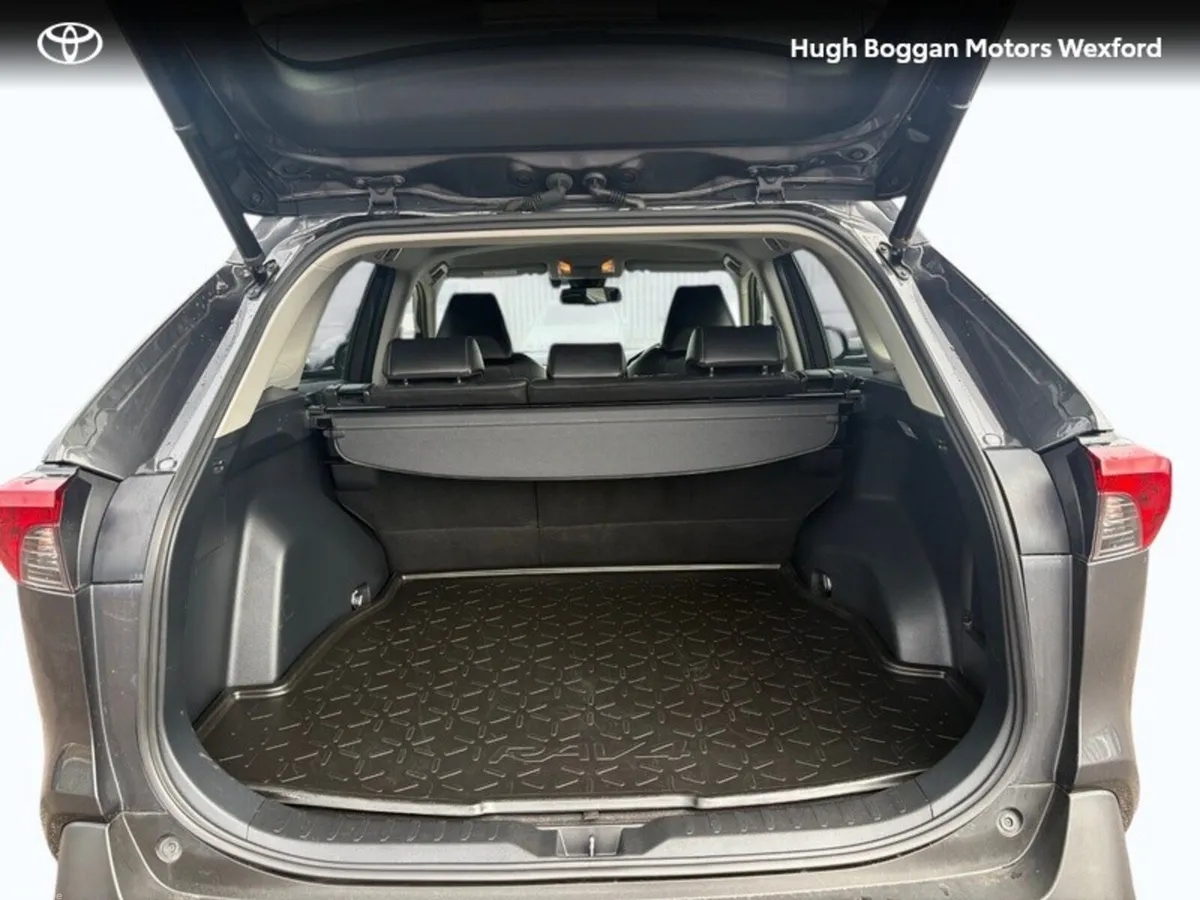 Toyota RAV4 SUV, Petrol Hybrid, 2022, Grey