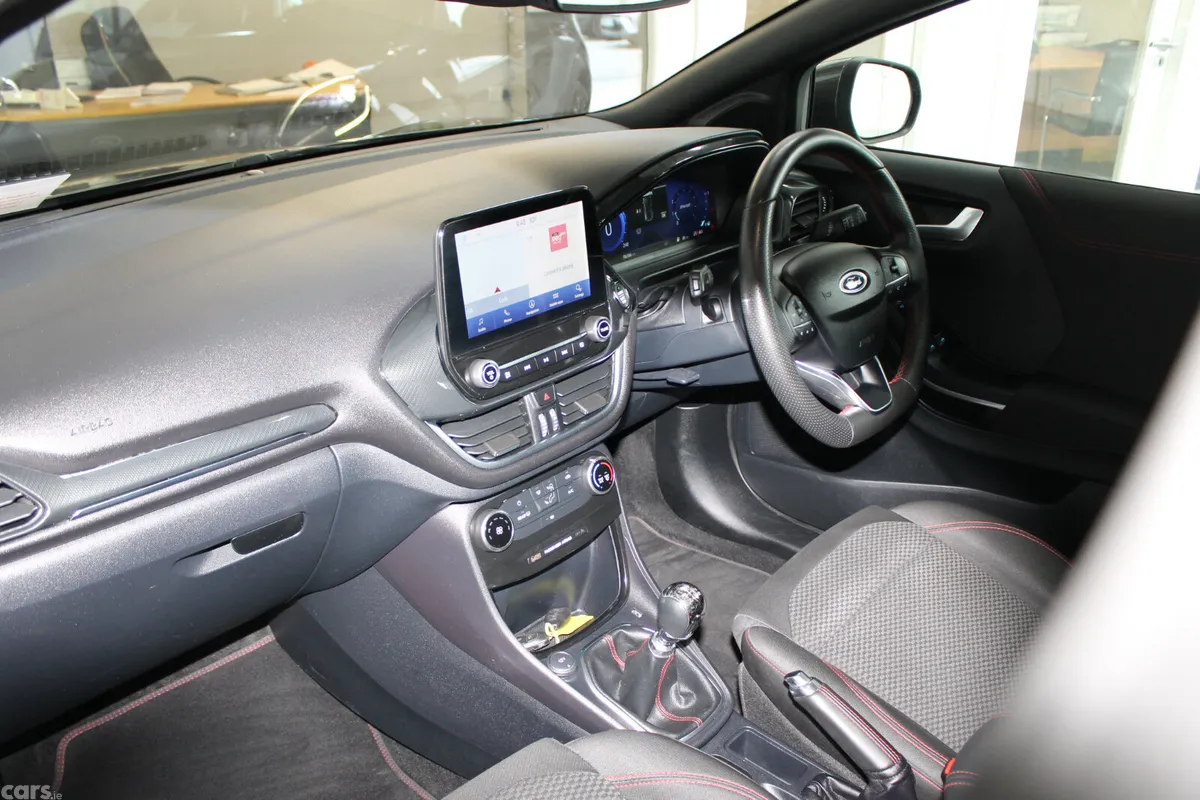 Ford Puma MPV, Petrol Hybrid, 2021, Grey