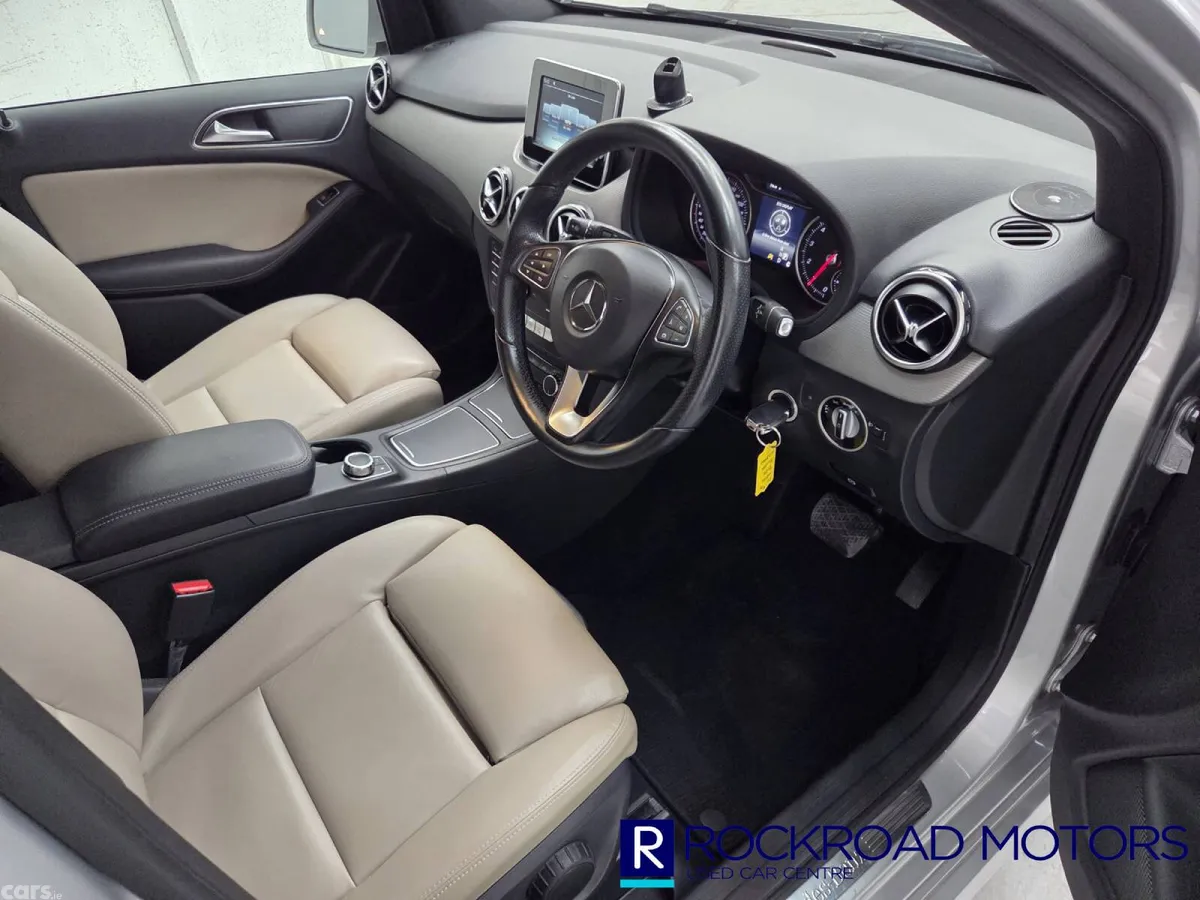 Mercedes-Benz B-Class MPV, Petrol, 2016, Silver