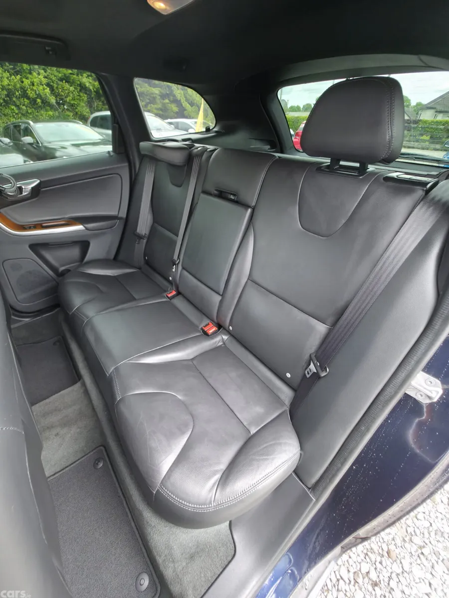 Volvo XC60 SUV, Diesel, 2017, Blue