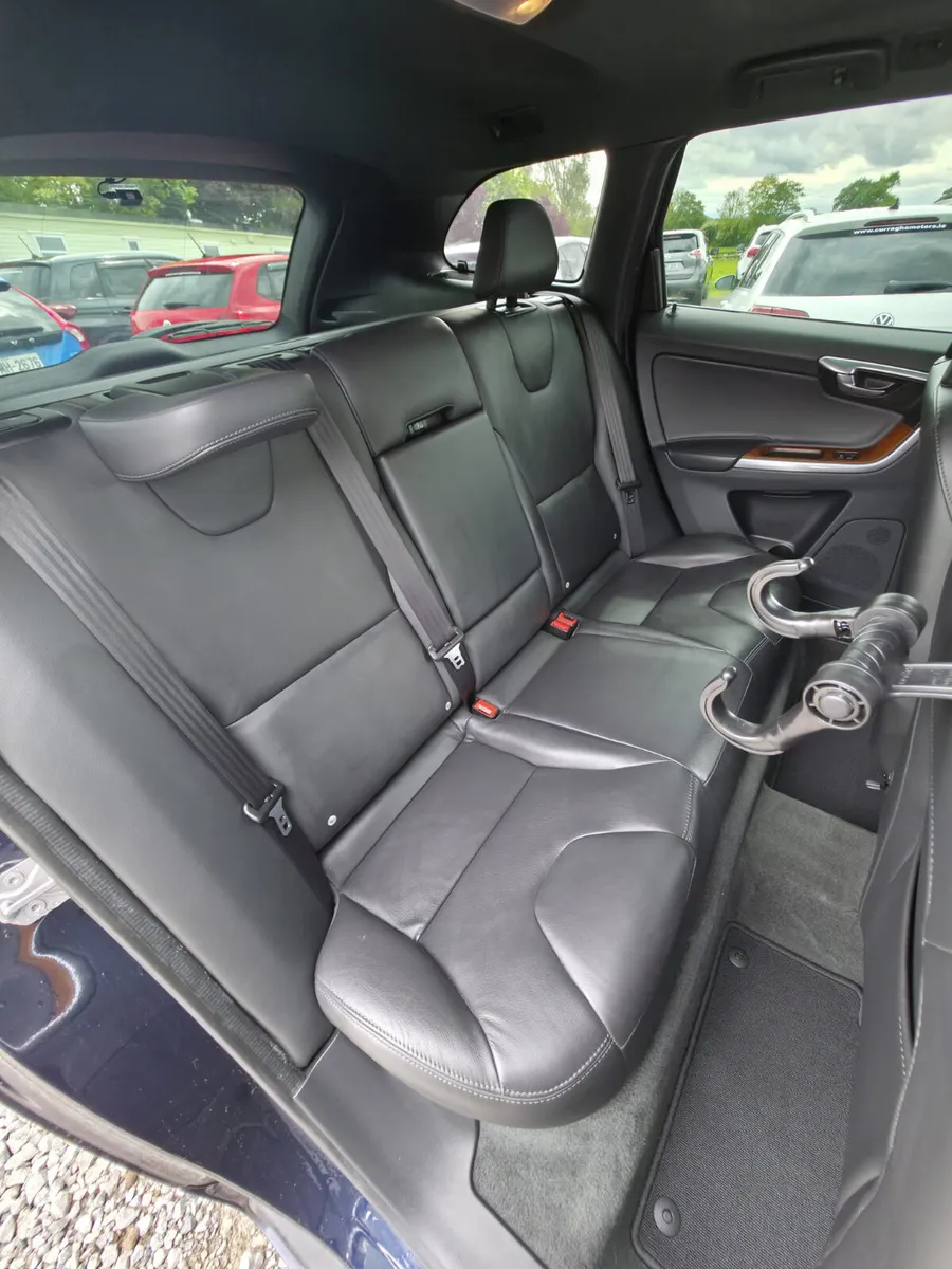 Volvo XC60 SUV, Diesel, 2017, Blue