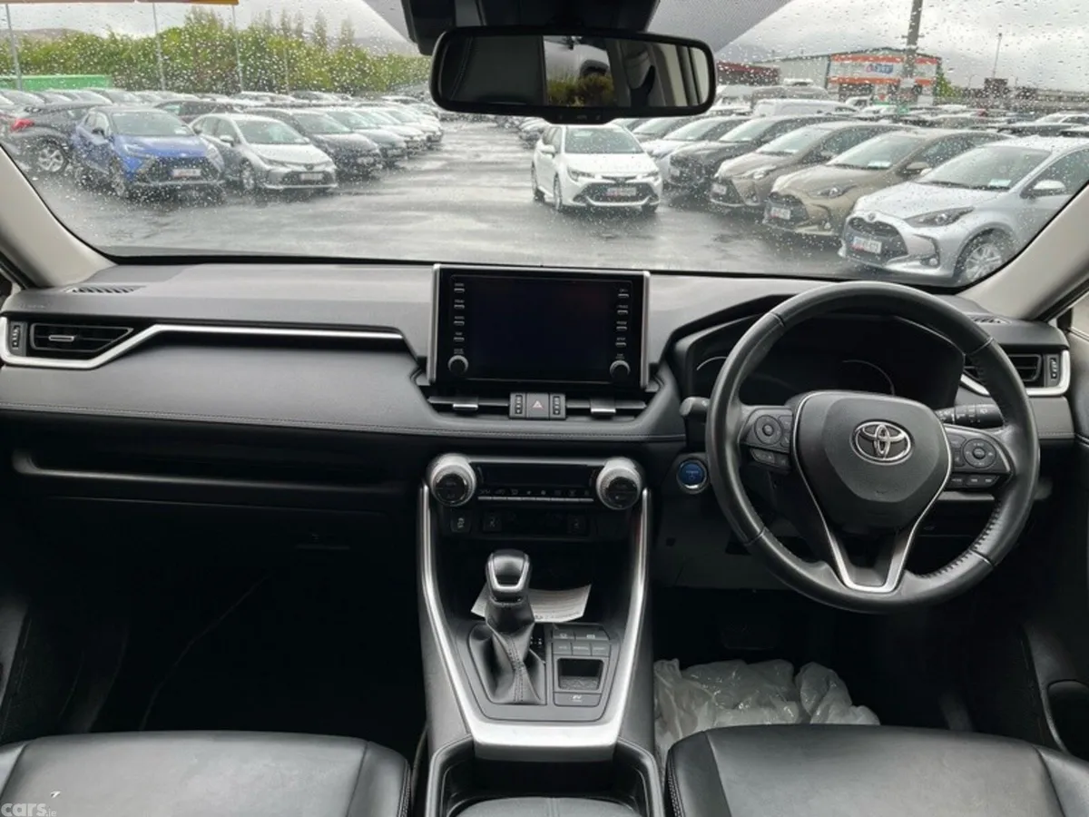 Toyota RAV4 SUV, Petrol Hybrid, 2021, White