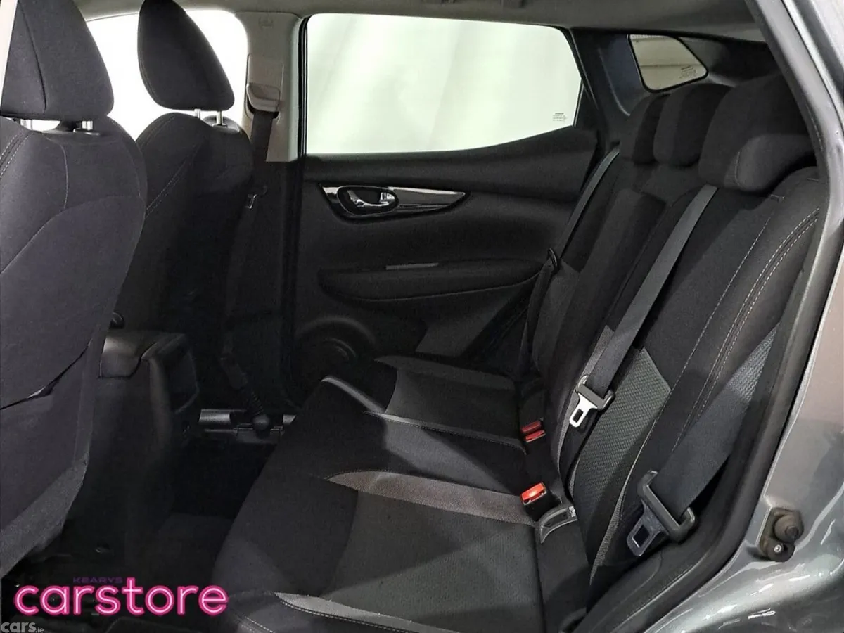 Nissan Qashqai MPV, Diesel, 2020, Grey