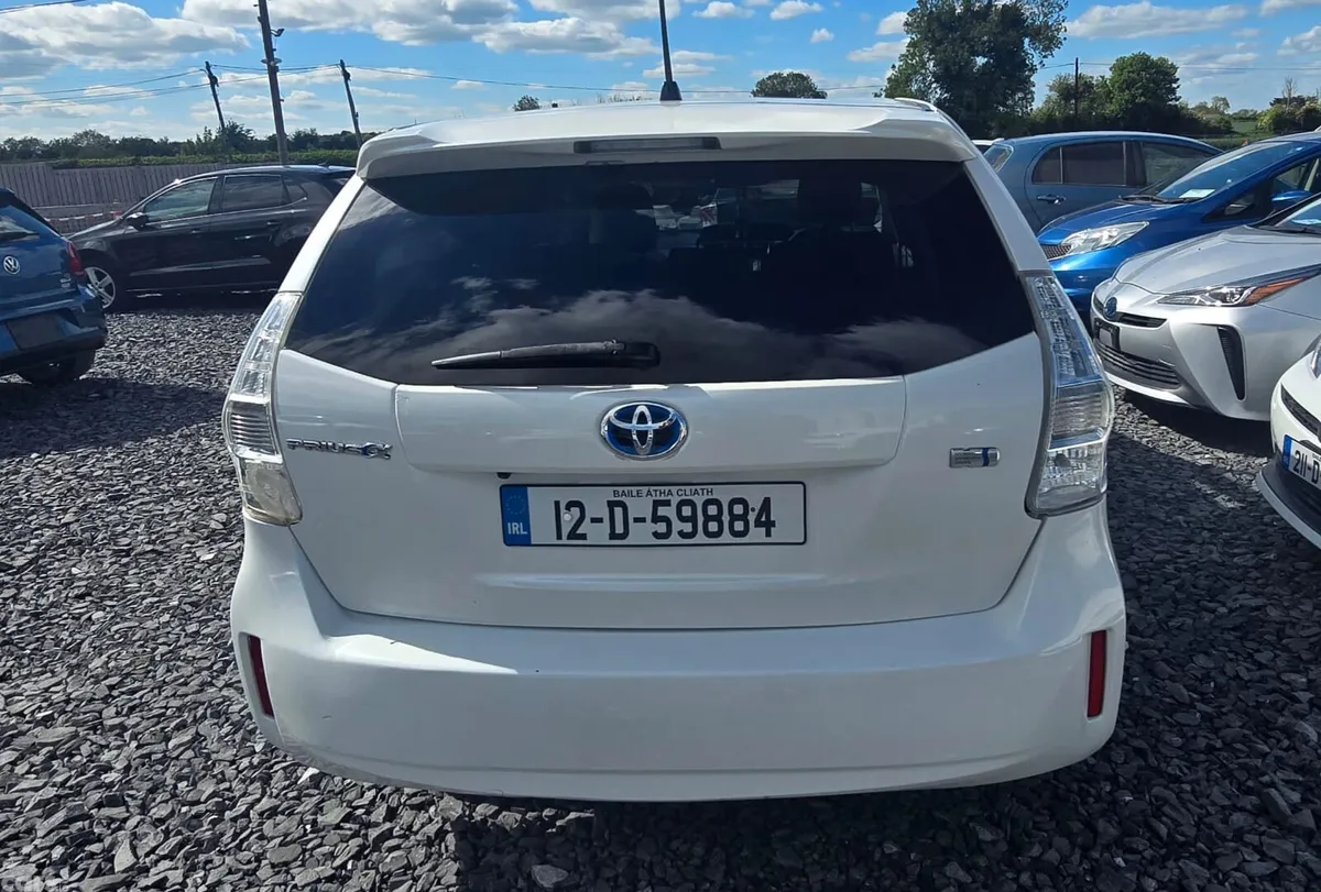 Toyota Prius Estate, Petrol Hybrid, 2012, White