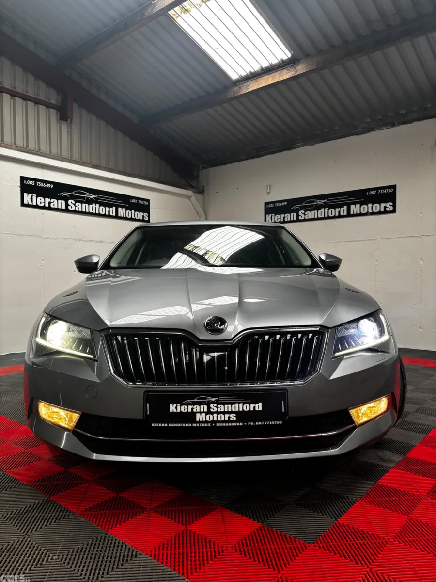 Skoda Superb Saloon, Diesel, 2016, Grey