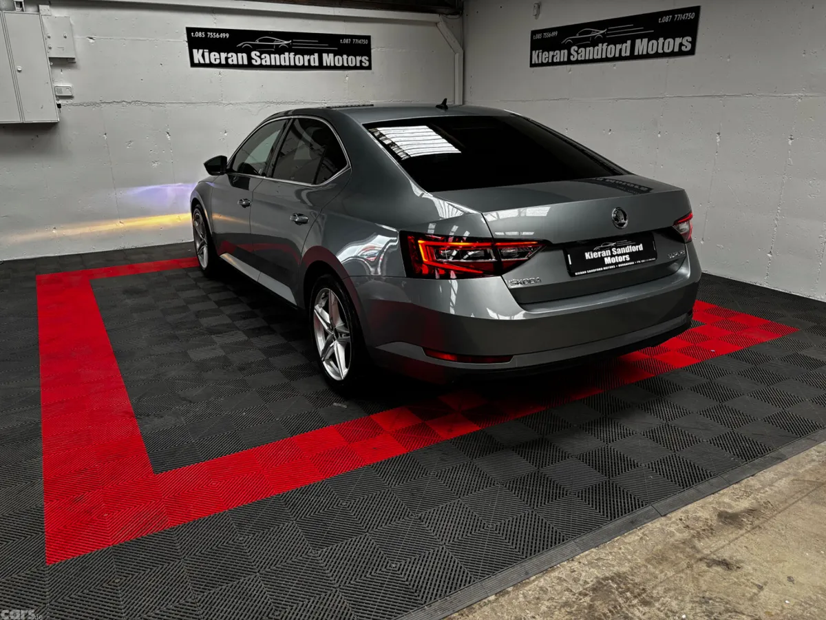 Skoda Superb Saloon, Diesel, 2016, Grey