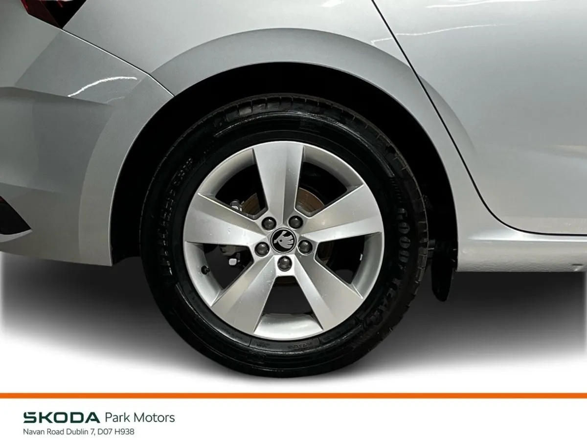 Skoda Scala Hatchback, Petrol, 2026, Silver