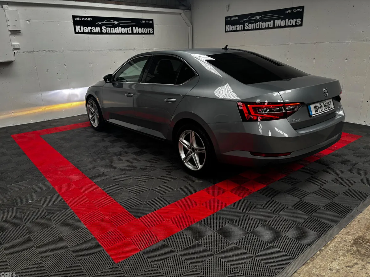 Skoda Superb Saloon, Diesel, 2016, Grey